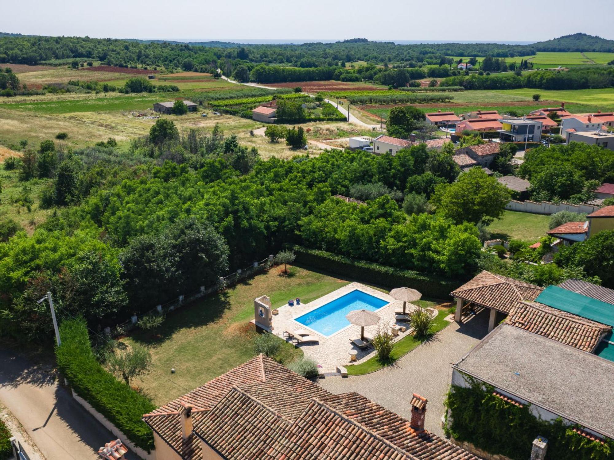 Vali By Interhome Ferienhaus Poreč