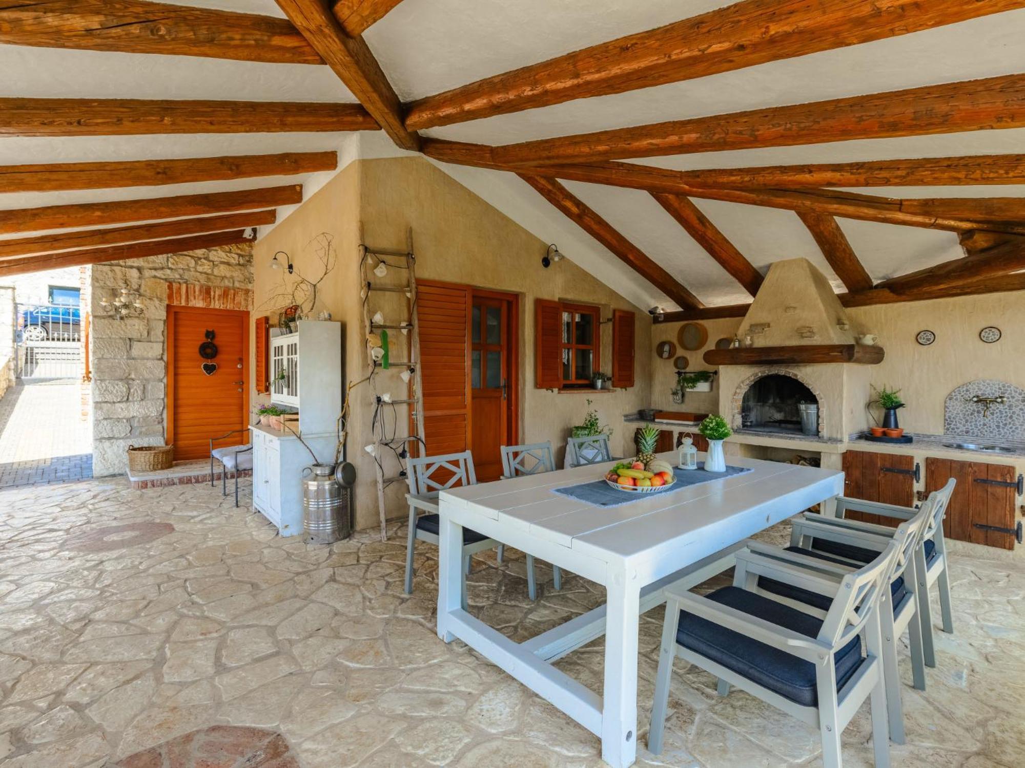 Ferienhaus Vali By Interhome